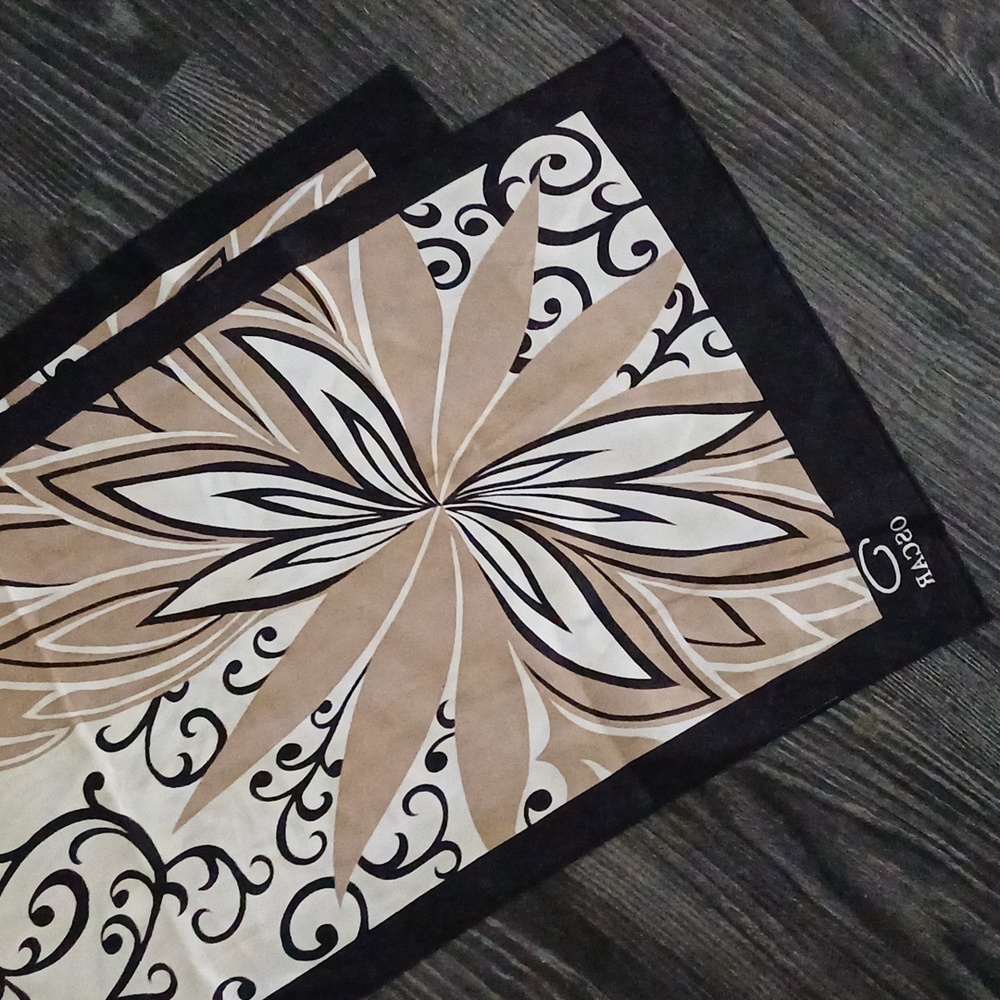 Oscar de la Renta vintage  absract floral silk scarf brown & beige - Picture 3 of 10